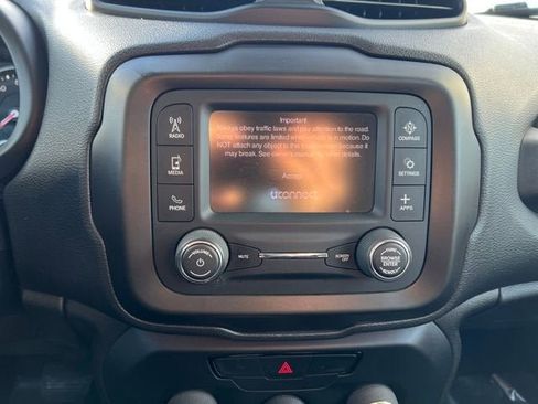 Used 2020 Jeep Renegade Sport w/ Sport Appearance Group image 19