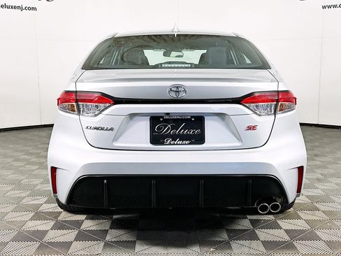 Used 2026 Toyota Corolla SE image 5