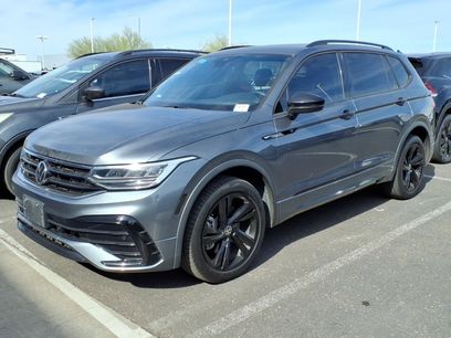 Used 2023 Volkswagen Tiguan SE R-Line