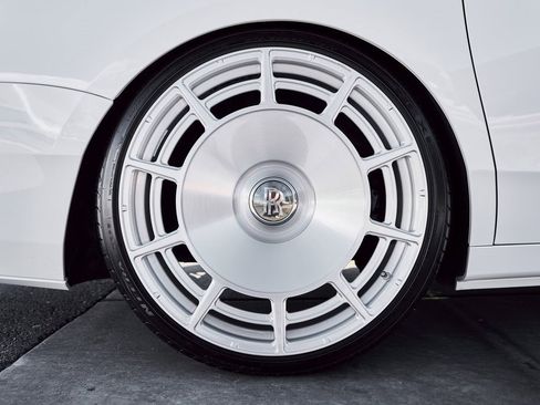 Used 2022 Rolls-Royce Ghost w/ Ghost Package image 20