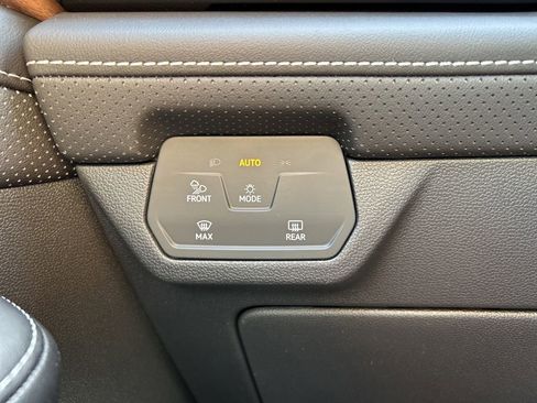 New 2026 Volkswagen Atlas SE image 31