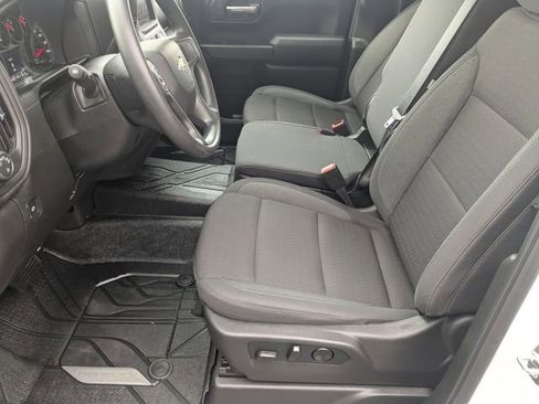 Used 2026 Chevrolet Silverado 1500 Custom AWD/4WD image 15