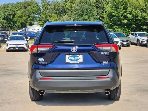 Used 2025 Toyota RAV4 XLE w/ Convenience Package AWD/4WD image 6