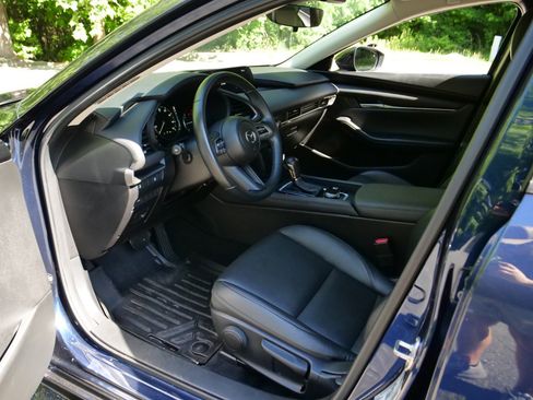 Used 2021 MAZDA MAZDA3 s FWD image 18