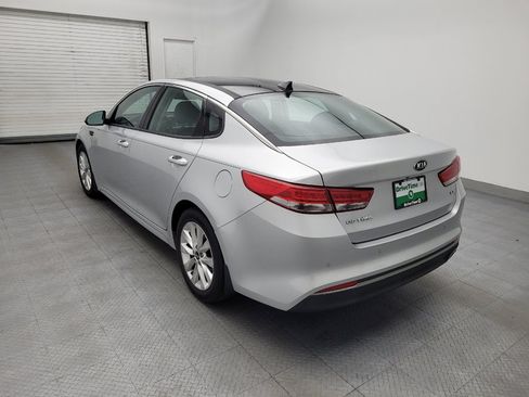 Used 2018 Kia Optima EX w/ Premium Package FWD image 5