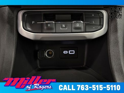 Used 2023 GMC Acadia SLE w/ Driver Convenience Package image 20