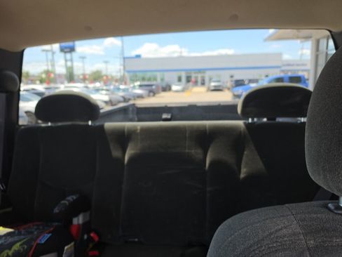 Used 2004 Chevrolet Silverado 2500 LS w/ Skid Plate Package image 3