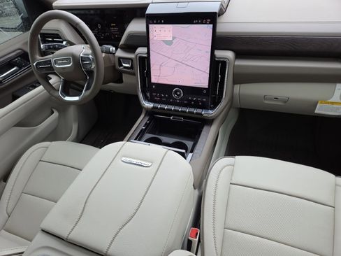 New 2026 GMC Yukon Denali w/ Sun & Power Step Package RWD image 27