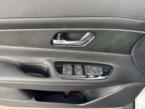 Used 2025 Nissan Murano SV AWD/4WD image 20
