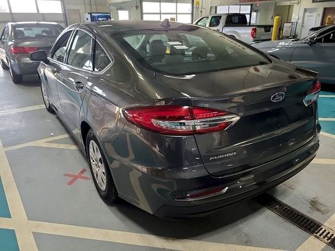 Used 2020 Ford Fusion S FWD image 4