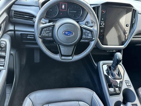 Used 2024 Subaru Crosstrek 2.5i Limited w/ Crosstrek Mirror Package image 8