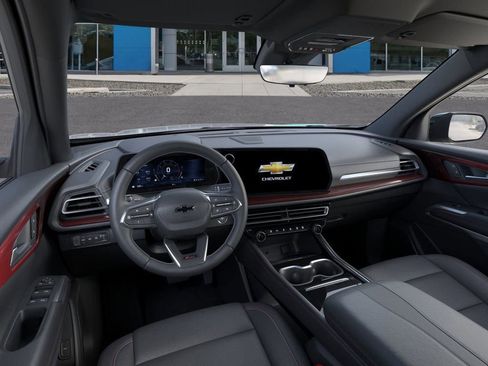 New 2026 Chevrolet Traverse Z71 w/ Driver Confidence Package image 30