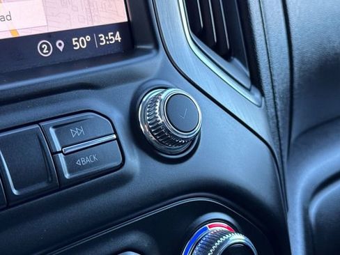 Used 2023 GMC Sierra 2500 Denali w/ Denali Ultimate Package image 32