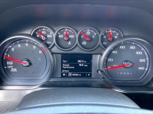 Used 2021 Chevrolet Silverado 1500 Custom AWD/4WD image 24