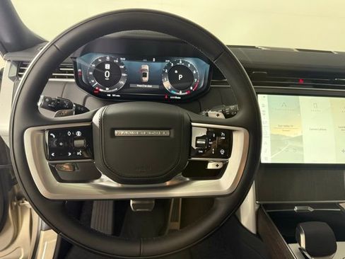 New 2025 Land Rover Range Rover SE image 18