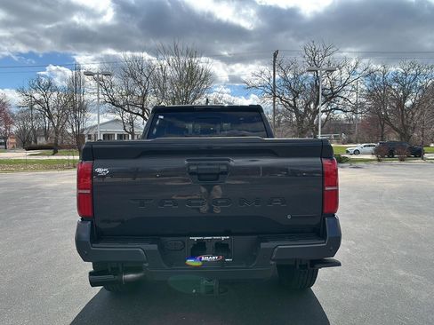 New 2026 Toyota Tacoma TRD Off-Road AWD/4WD image 11