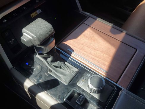 Used 2024 Toyota Tundra 1794 Edition image 27