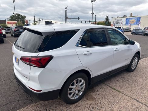 Used 2024 Chevrolet Equinox LT image 8