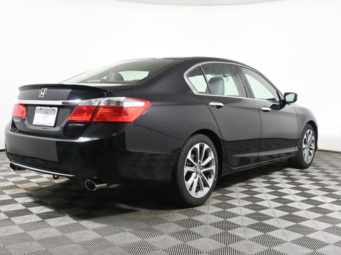 Used 2015 Honda Accord Sport image 7