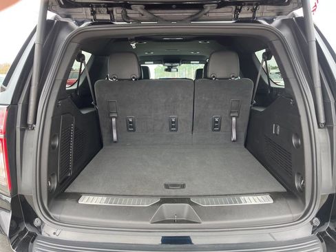 Used 2023 Chevrolet Suburban RST w/ Sport Performance Package image 25