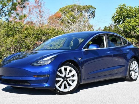 Used 2018 Tesla Model 3 Mid Range image 23