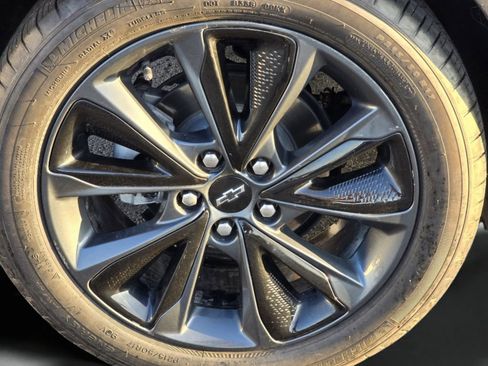 Used 2022 Chevrolet Bolt EUV Premier w/ Launch Edition image 25