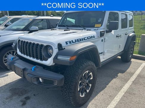 Used 2025 Jeep Wrangler Unlimited Rubicon 4xe w/ Convenience Group AWD/4WD image 1
