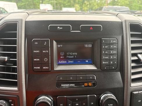 Used 2017 Ford F250 XL w/ Power Equipment Group AWD/4WD image 21