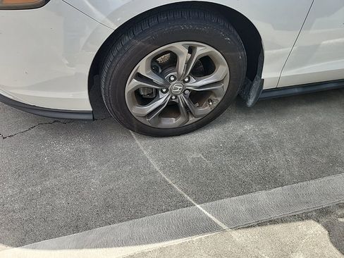 Used 2024 Honda Accord EX image 2