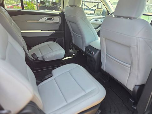 New 2026 Ford Explorer Active w/ Active Comfort Package RWD image 11