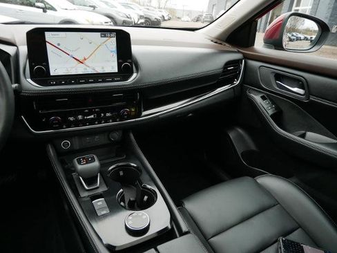 Certified 2023 Nissan Rogue SL w/ SL Premium Package image 15