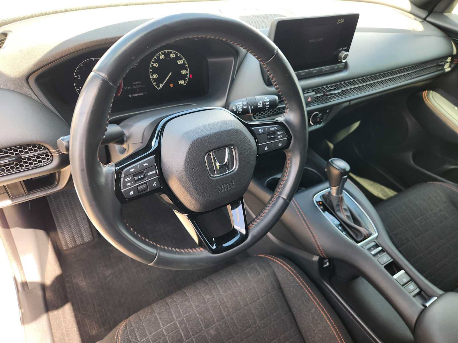 Used 2023 Honda HR-V Sport image 2