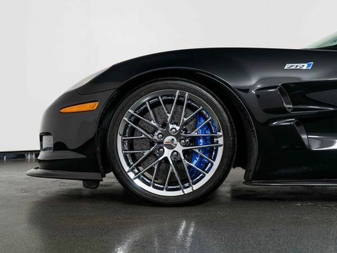 Used 2009 Chevrolet Corvette ZR1 w/ Preferred Equipment Group image 12