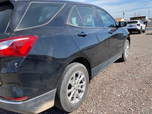 Used 2018 Chevrolet Equinox LS FWD image 4