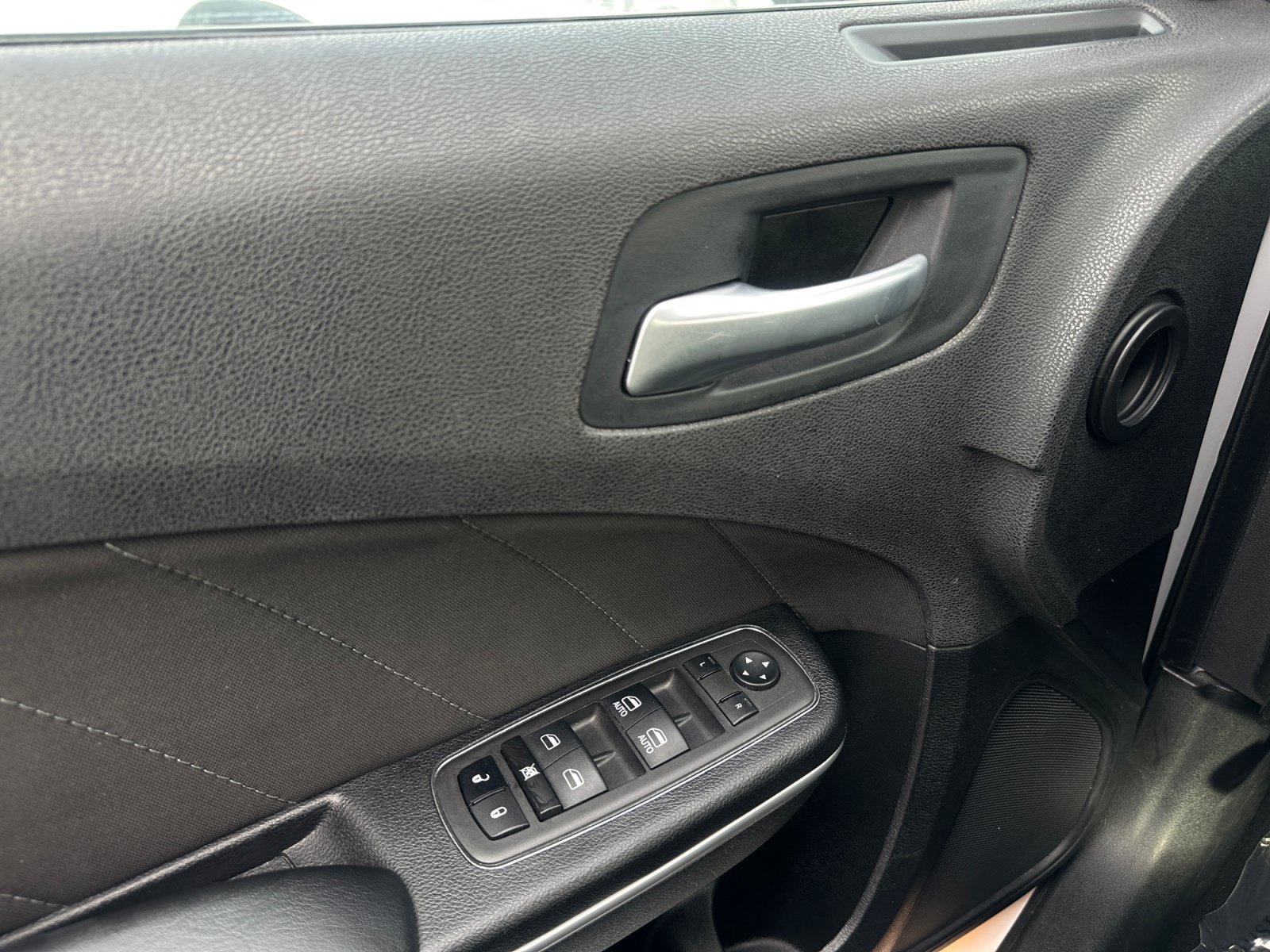 Used 2023 Dodge Charger SXT RWD image 16