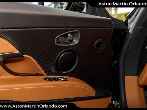 Used 2023 Aston Martin DBS Coupe image 60