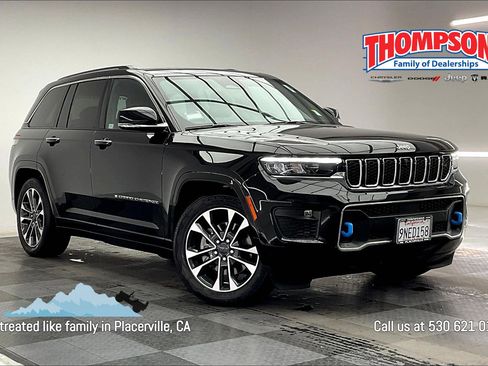 Used 2023 Jeep Grand Cherokee Overland w/ Advanced Protech Group III image 1