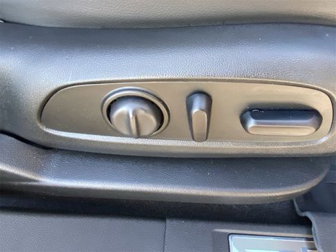 Used 2021 GMC Acadia Denali w/ Denali Technology Package image 11