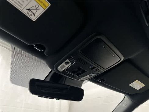 Certified 2022 Honda Pilot Black Edition image 21