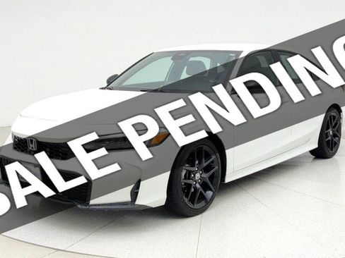 Used 2025 Honda Civic Sport image 1