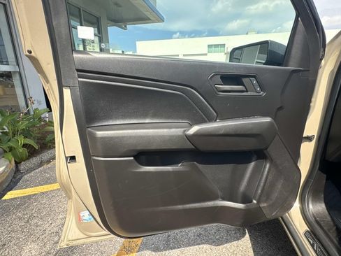 Used 2024 Chevrolet Colorado Trail Boss w/ LPO, Dark Essentials Package AWD/4WD image 19