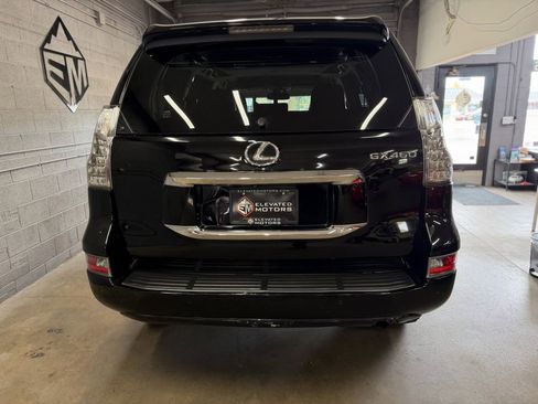 Used 2016 Lexus GX 460 image 6