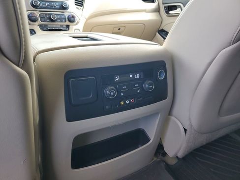 Used 2015 GMC Yukon Denali w/ Premium Package image 13