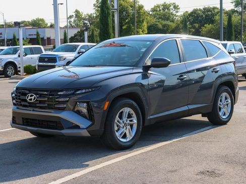 Certified 2026 Hyundai Tucson SE FWD image 6