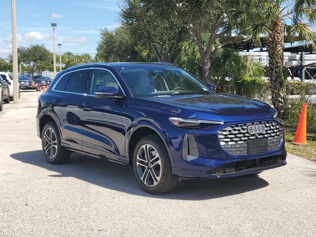 New 2026 Audi Q5 Premium Plus AWD/4WD image 2