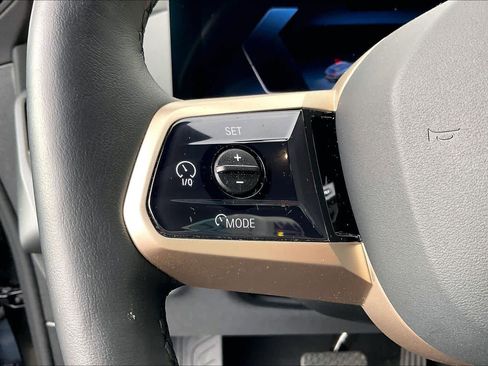 Used 2025 BMW iX xDrive50 image 19