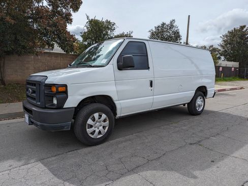 Used 2014 Ford E-150 and Econoline 150 w/ Power Group image 1