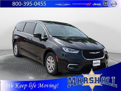 Used 2024 Chrysler Pacifica Touring-L