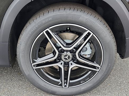 New 2026 Mercedes-Benz GLB 250 4MATIC image 5