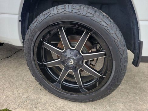 Used 2019 RAM 1500 Big Horn RWD image 6